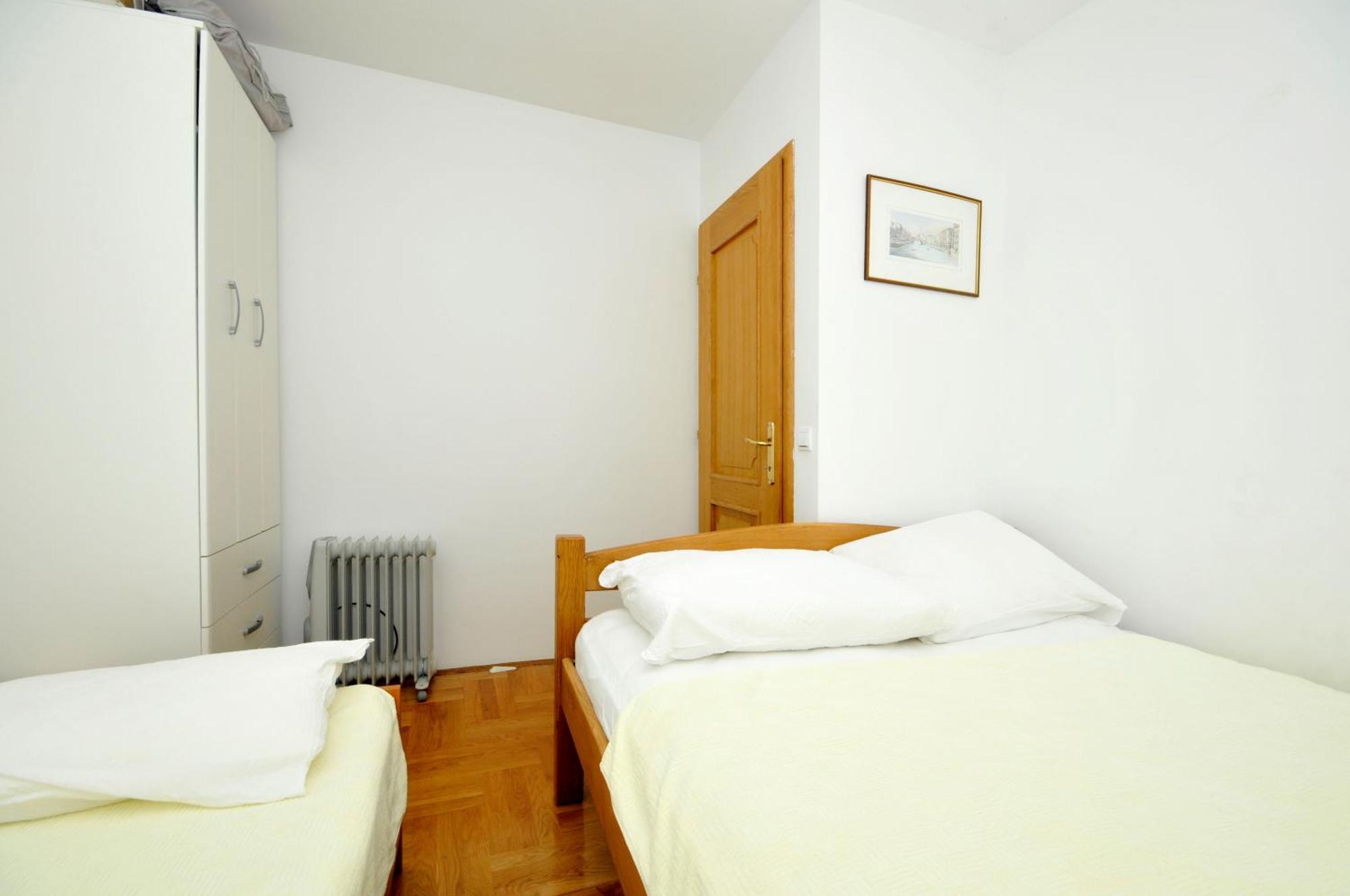 Apartmani Svalina - Seaview And 130M From Beach Trogir Ngoại thất bức ảnh