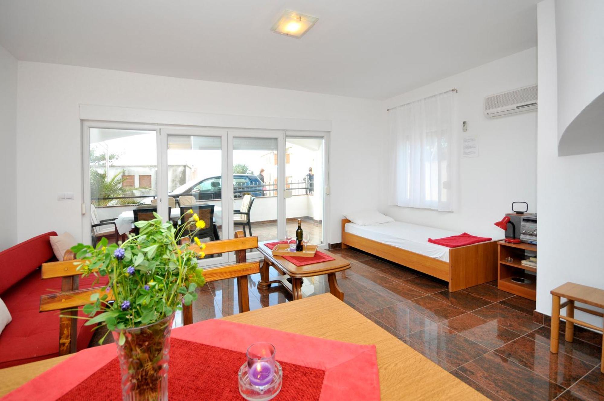Apartmani Svalina - Seaview And 130M From Beach Trogir Ngoại thất bức ảnh