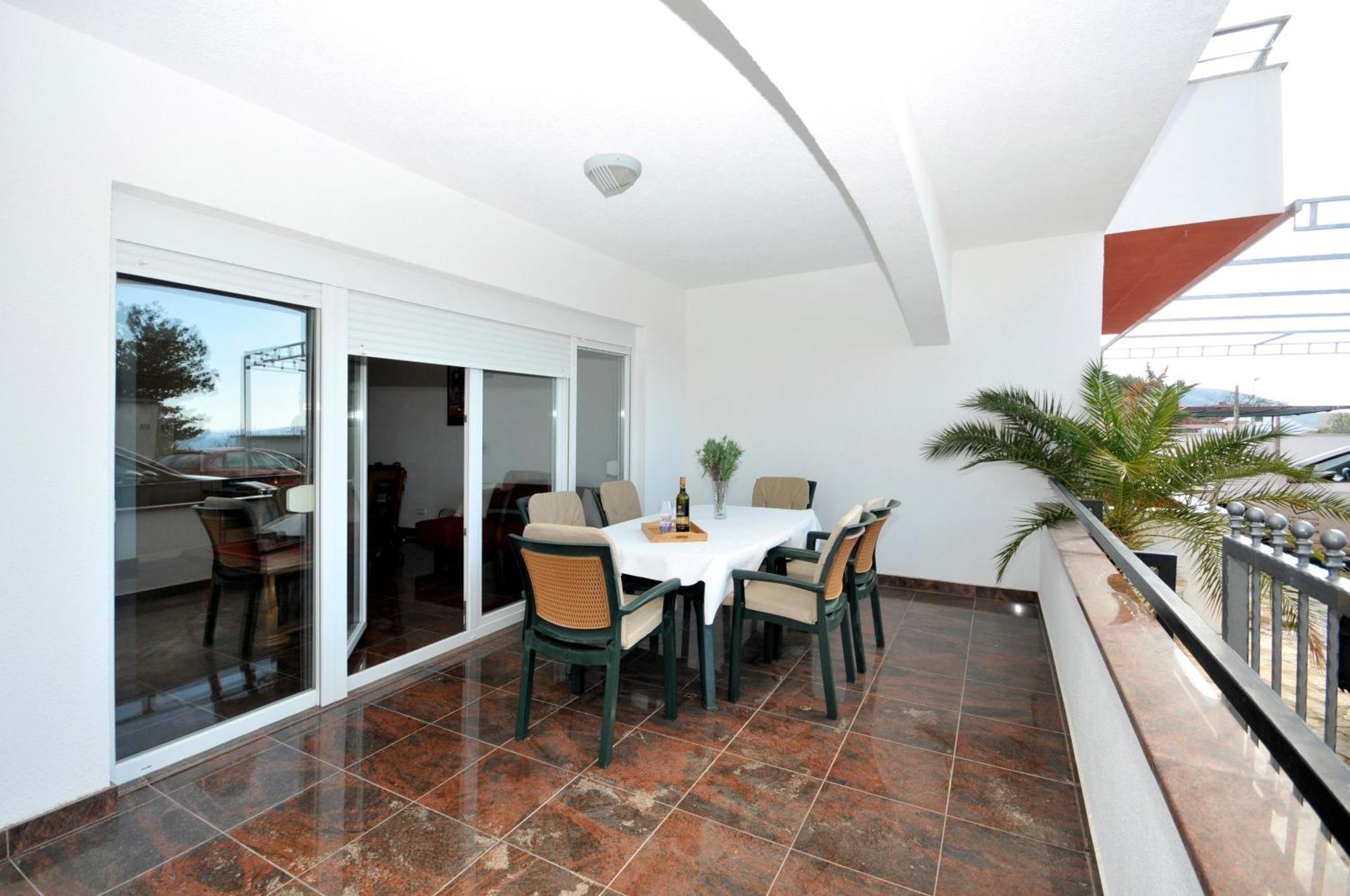 Apartmani Svalina - Seaview And 130M From Beach Trogir Ngoại thất bức ảnh