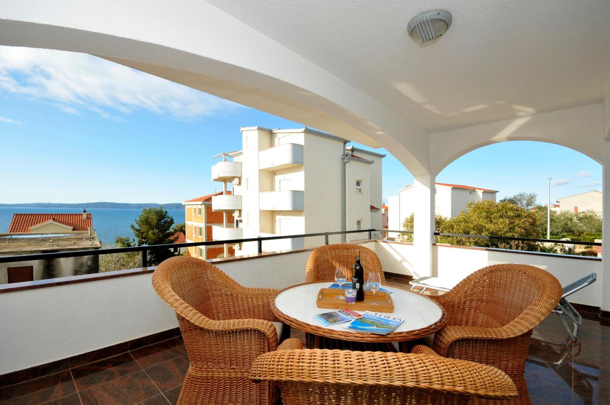 Apartmani Svalina - Seaview And 130M From Beach Trogir Ngoại thất bức ảnh