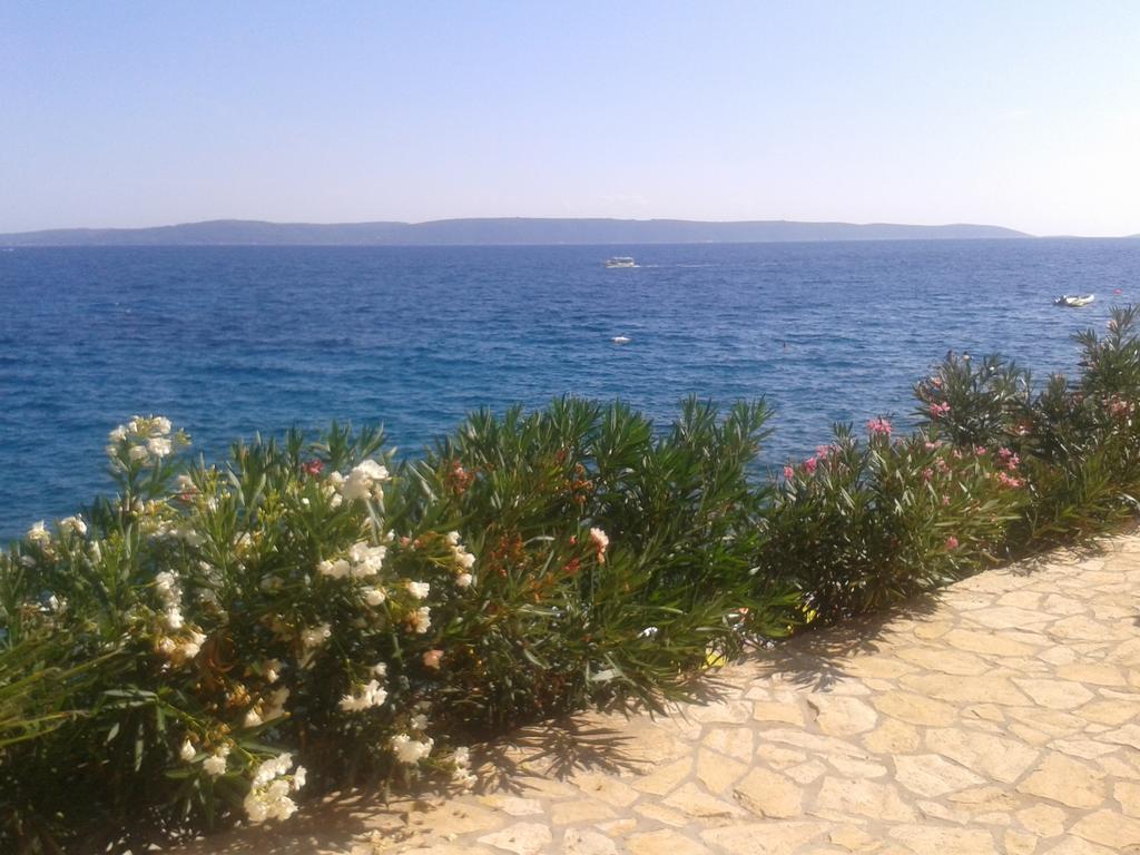 Apartmani Svalina - Seaview And 130M From Beach Trogir Ngoại thất bức ảnh